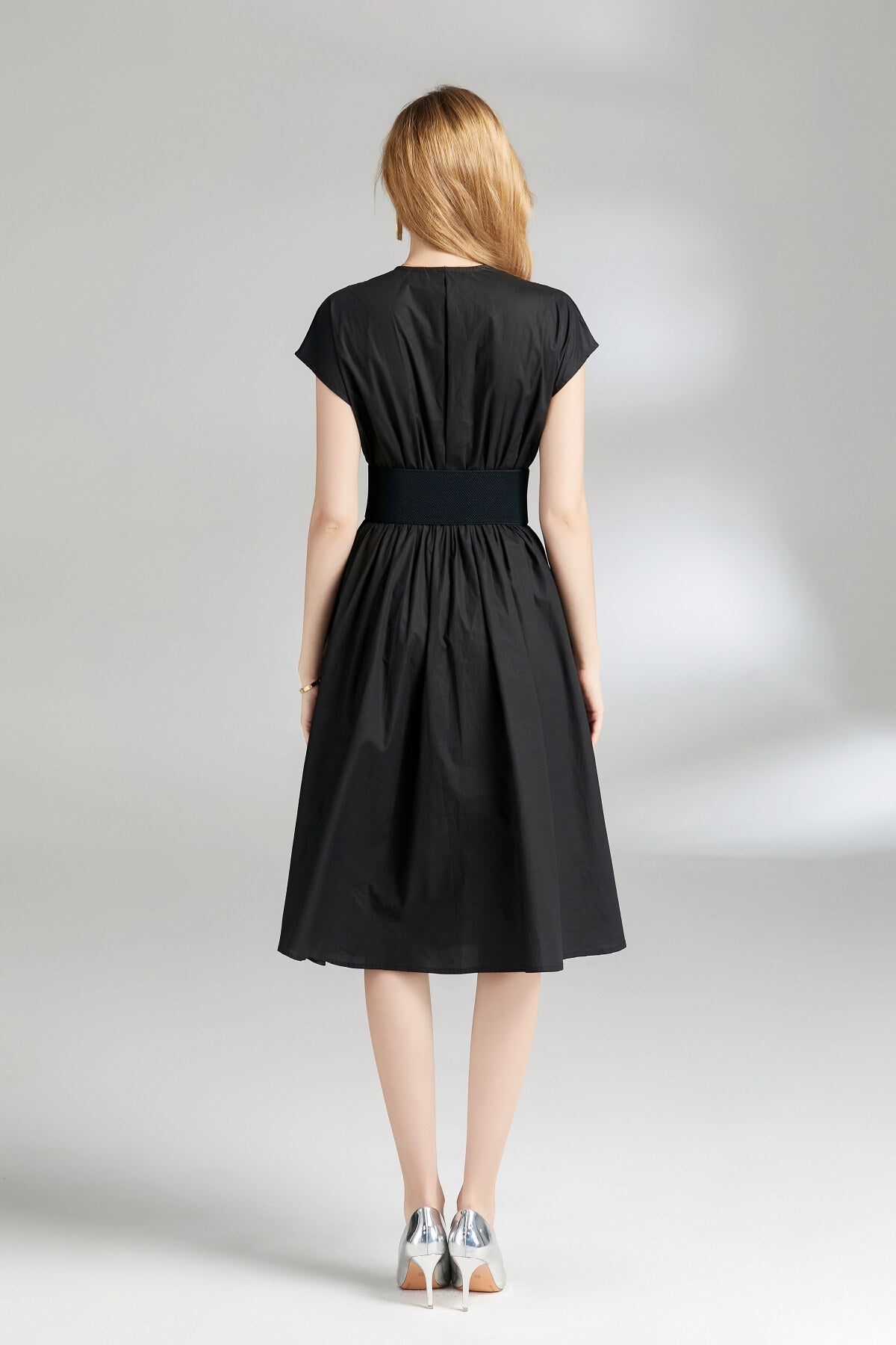 plunging neckline cinched waist dress all black 4