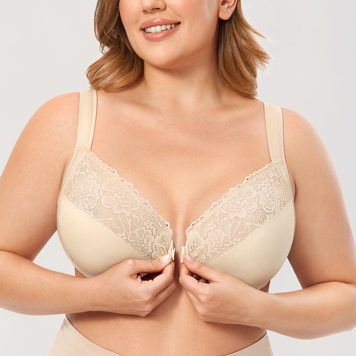 Plus Size Front Closure Lace Underwire Bra
