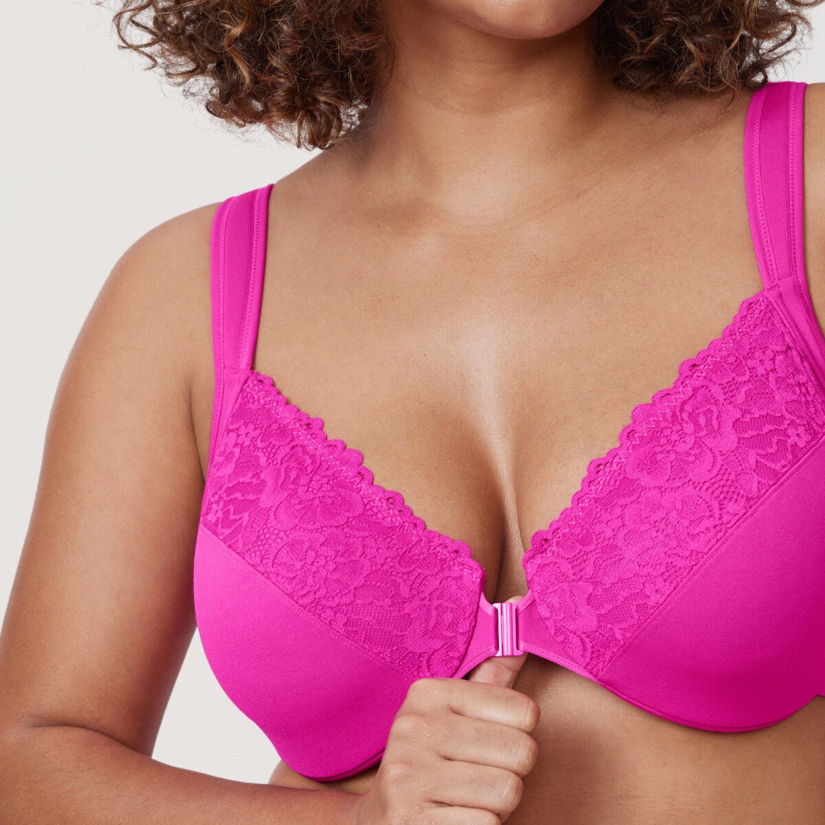 Plus Size Front Closure Lace Underwire Bra