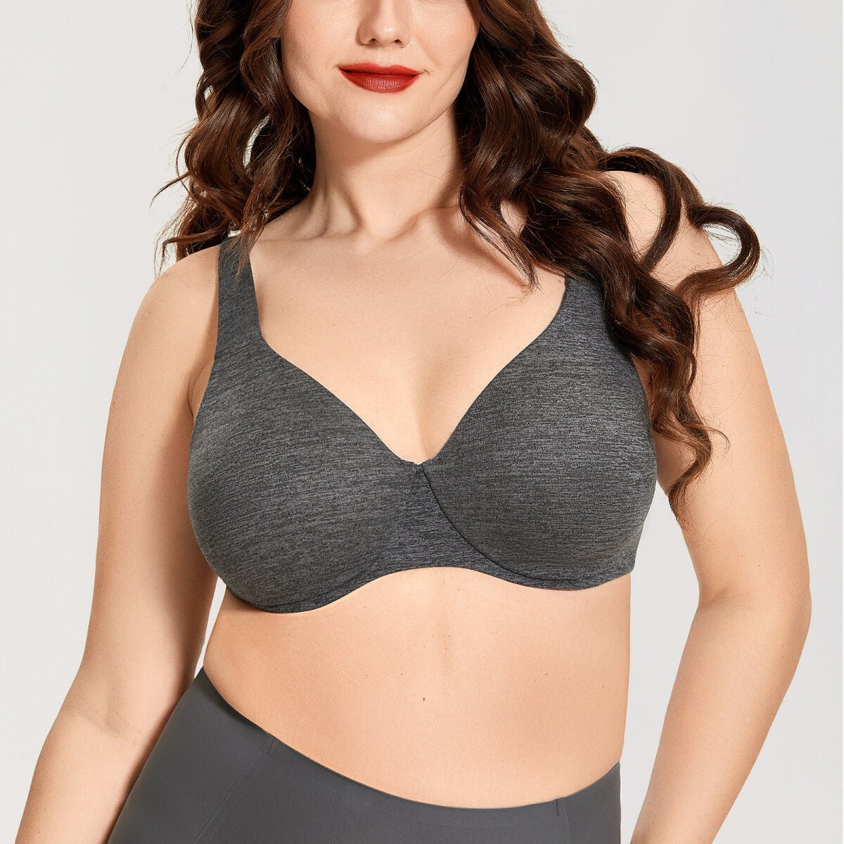 Plus Size Minimizer Underwire Bra – Full Coverage Seamless