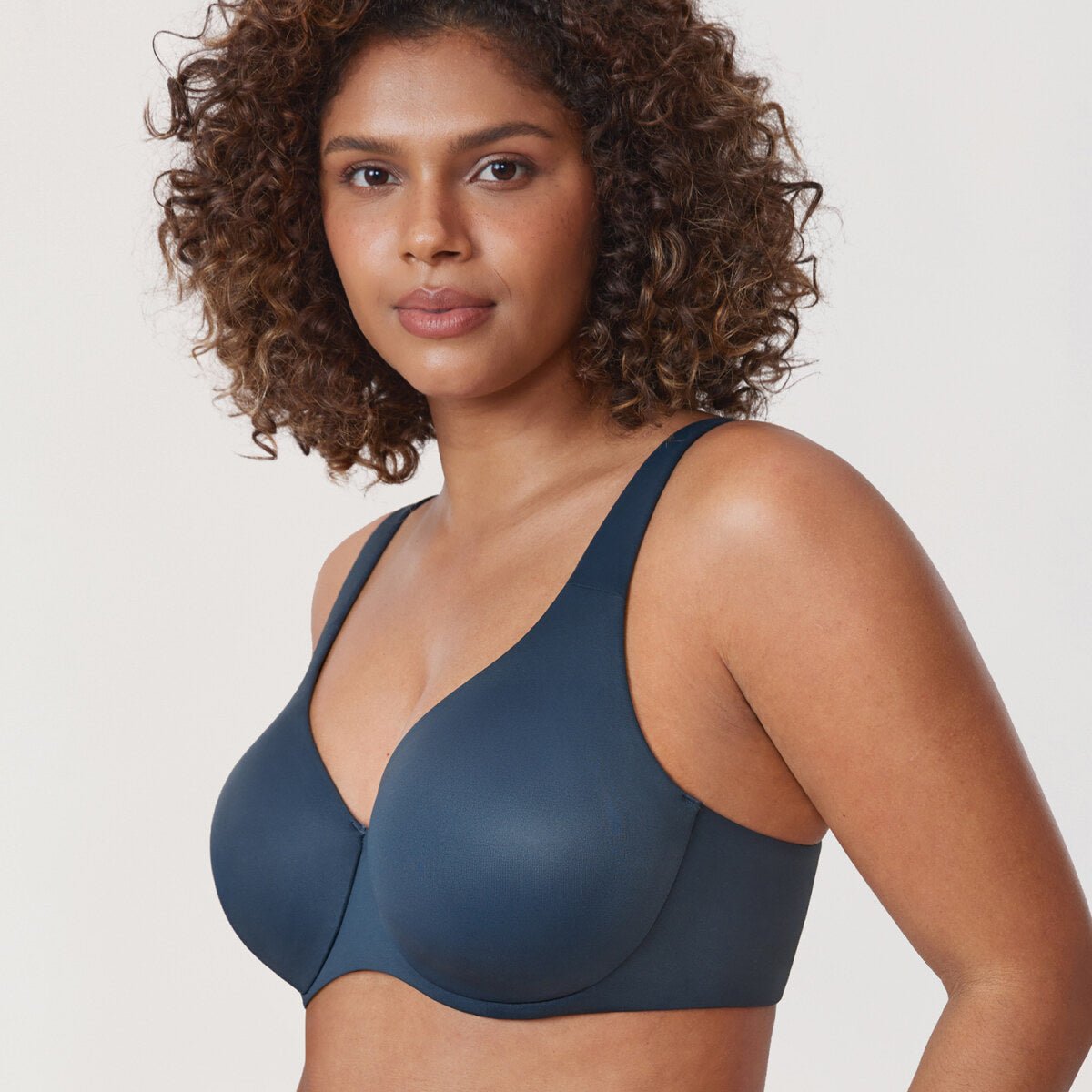 Plus Size Minimizer Underwire Bra – Full Coverage Seamless