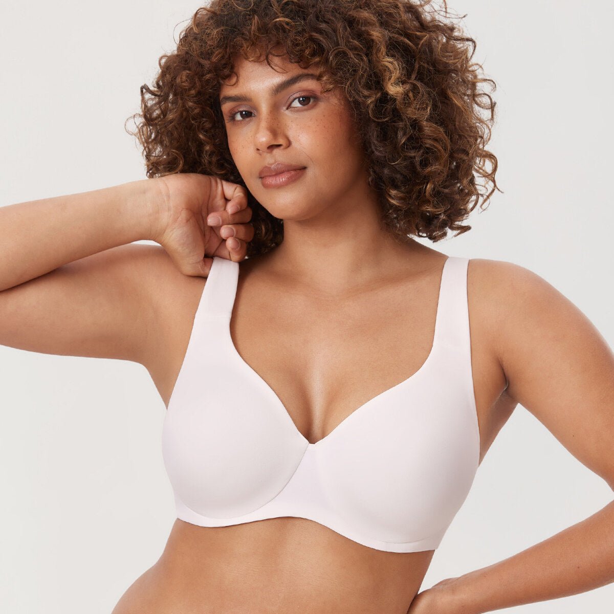 Plus Size Minimizer Underwire Bra – Full Coverage Seamless