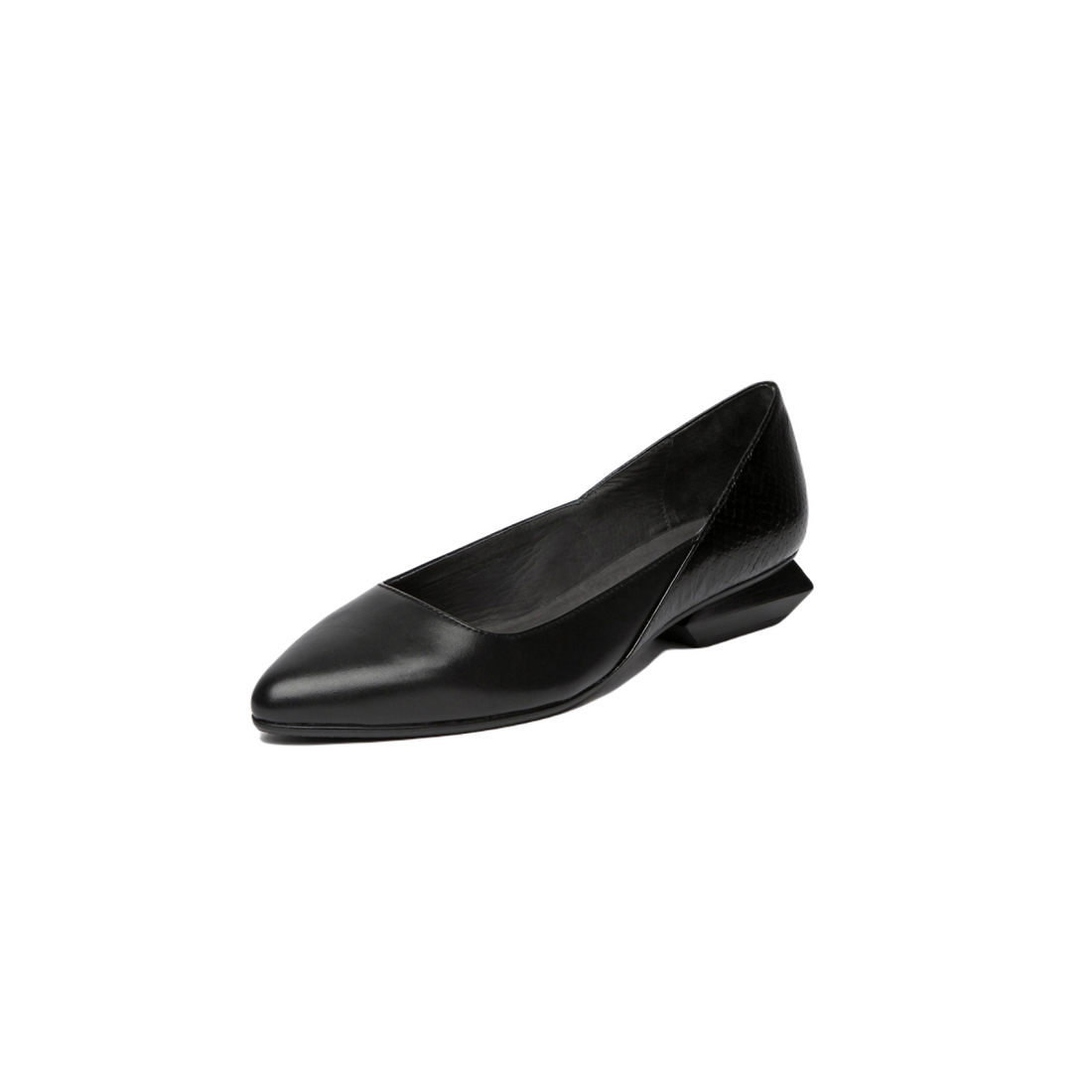 pointed-toe-low-heel-flats_all_black_2.png