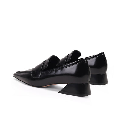 pointed-toe-trapezoid-heel-loafers_all_black_5.jpg