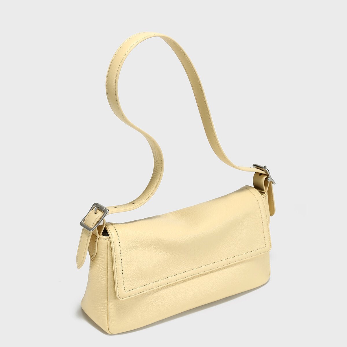 Premium Calfskin Leather Baguette Shoulder Bag – Classic Flap Crossbody with Pebbled Grain Texture