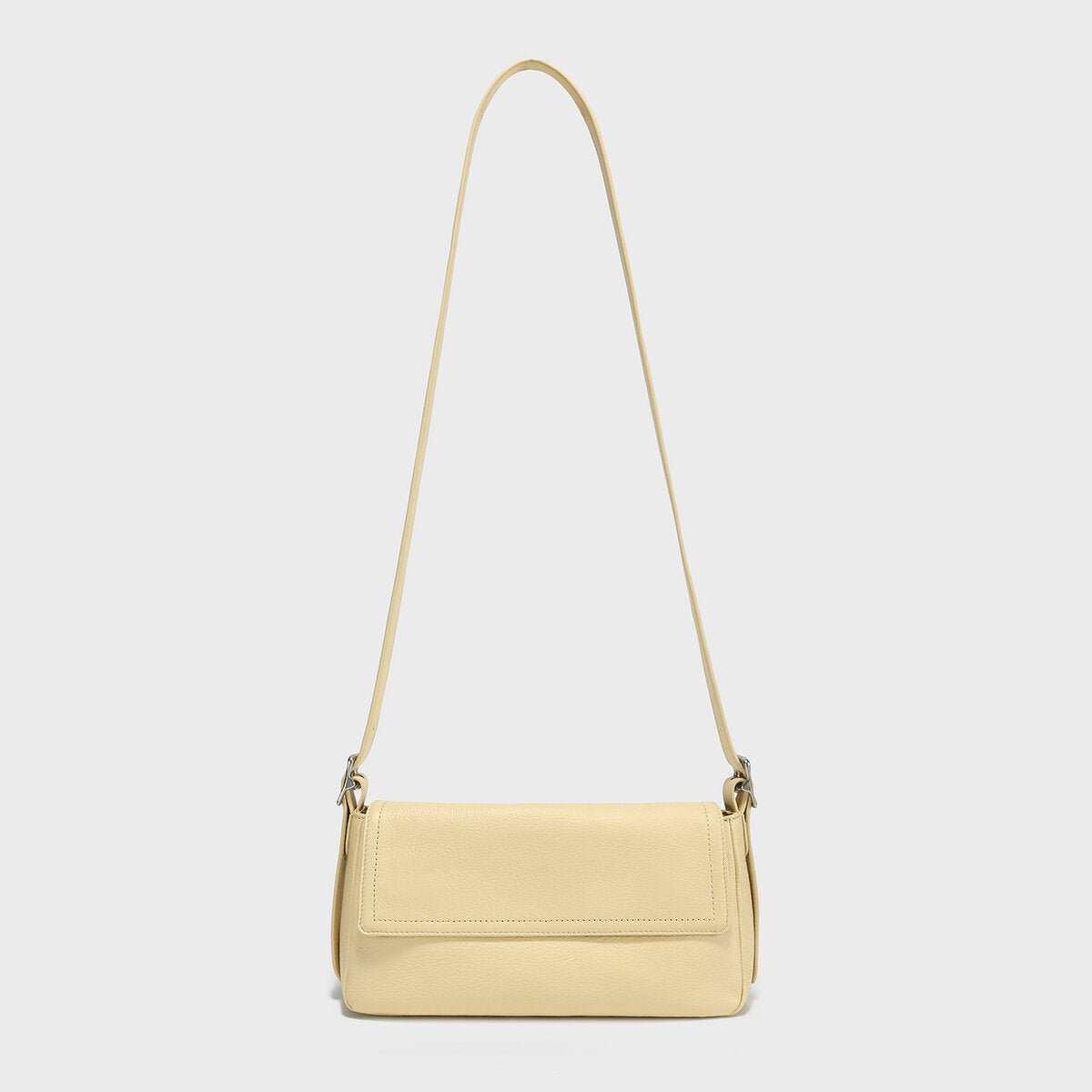 Premium Calfskin Leather Baguette Shoulder Bag – Classic Flap Crossbody with Pebbled Grain Texture