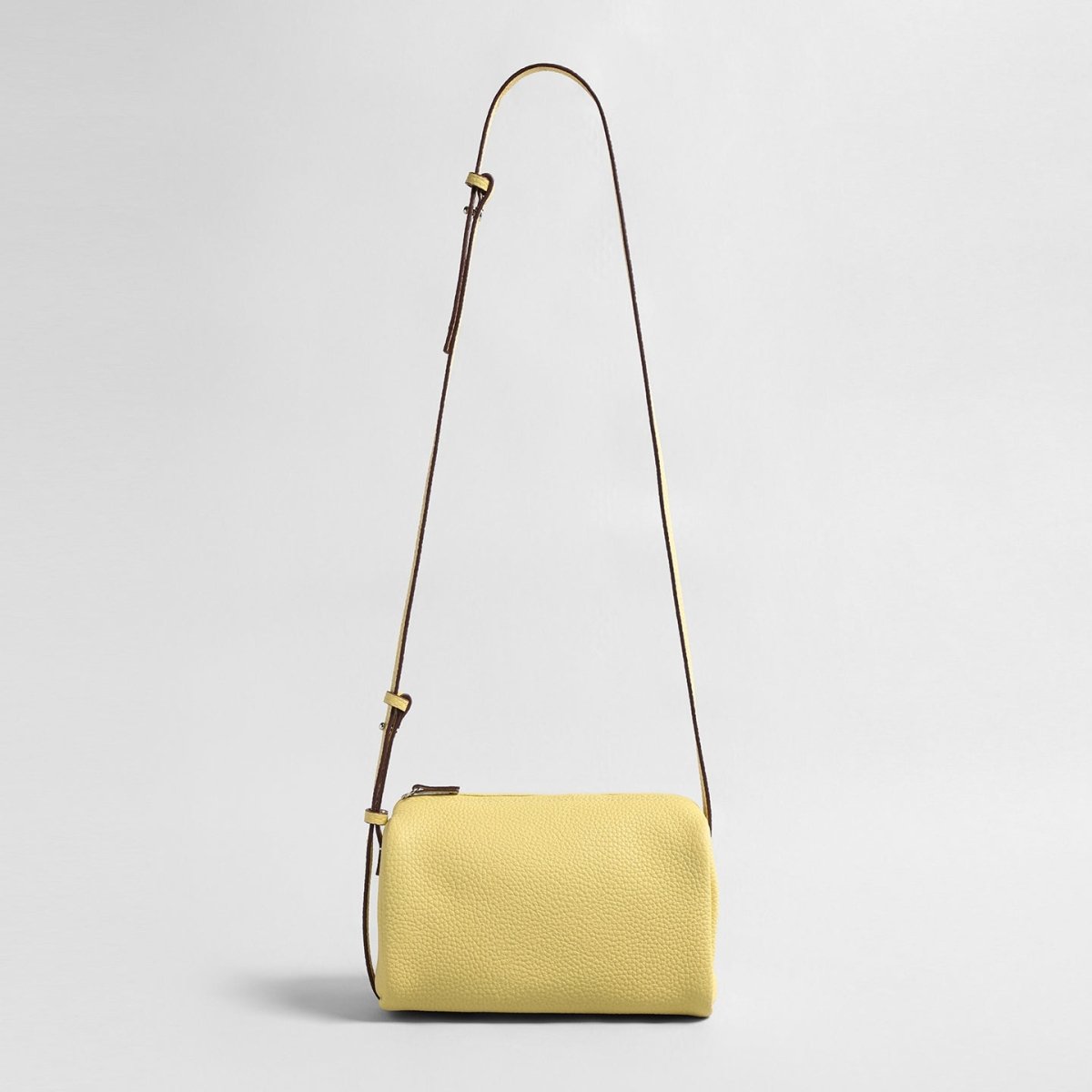 Premium Pebbled Calfskin Cylinder Bag – Trending Barrel Shoulder Crossbody