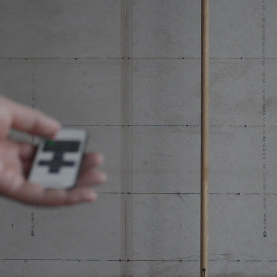 vertical-wood-eye-protection-desk-lamp_1