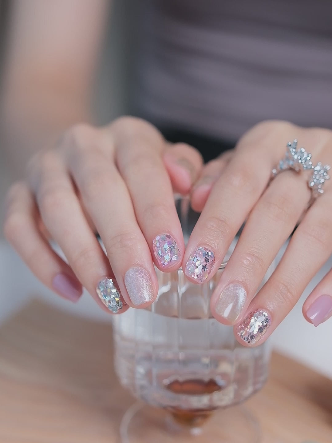 white-peach-confetti-press-on-nails