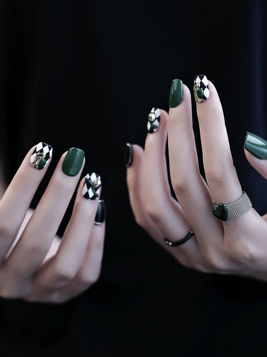 Queen's Gambit Baddie Press-On Nails
