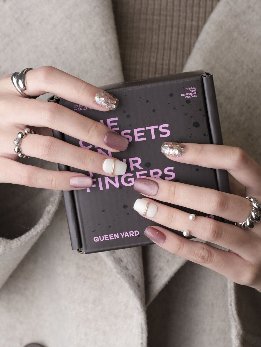 Raspberry Cat-Eye Shimmer Press-On Nails