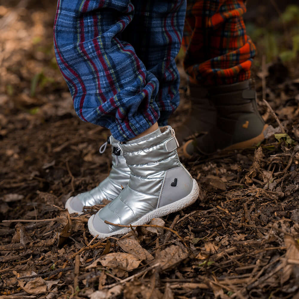 remmy-non-slip-breathable-soft-sole-baby-boots_all_silver_5.jpg