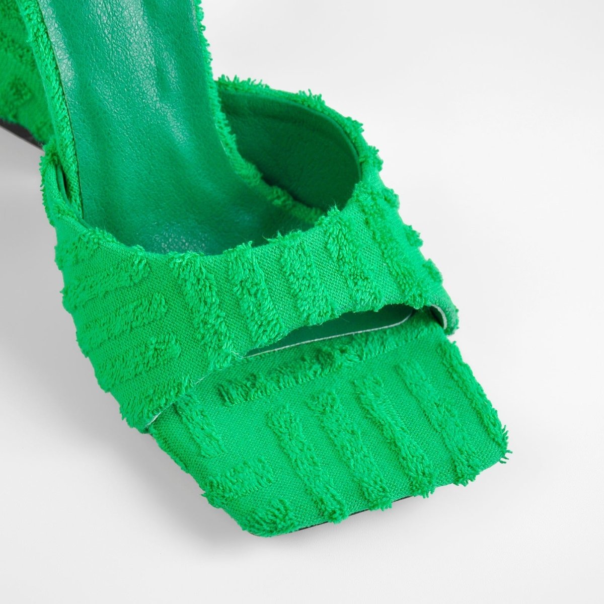 retro - tie - up - block - heel - sandals_all_green_4.jpg