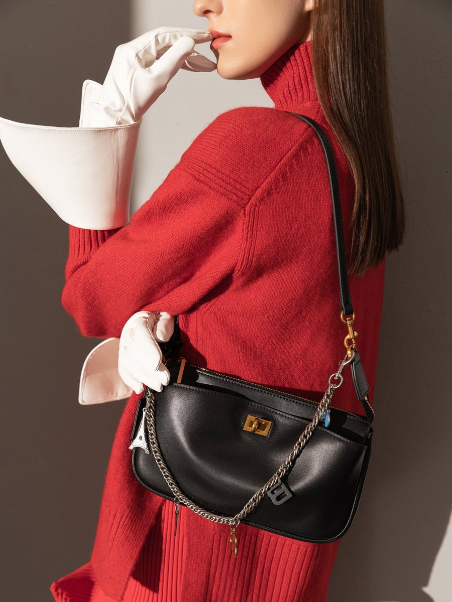 santa monica leather shoulder bag gold 4.JPG