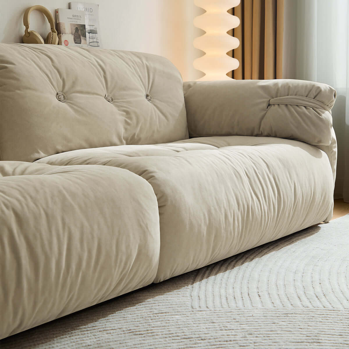 scratch-resistant-cloud-like-sofa_four-seater_sand_8.jpg