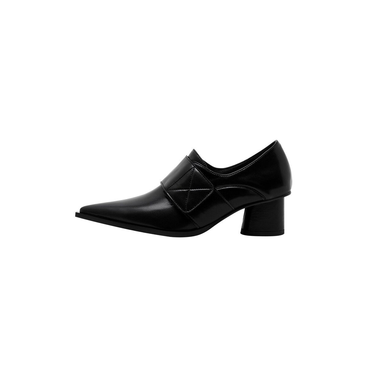 Sculpted Pointed Toe Leather Loafers with Quilted Strap