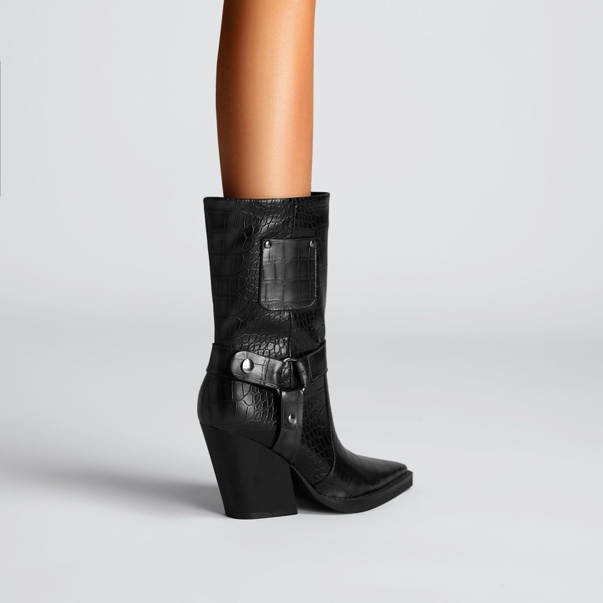 sexy - pointed - toe - corporate - ankle - boots_all_black_9.jpg