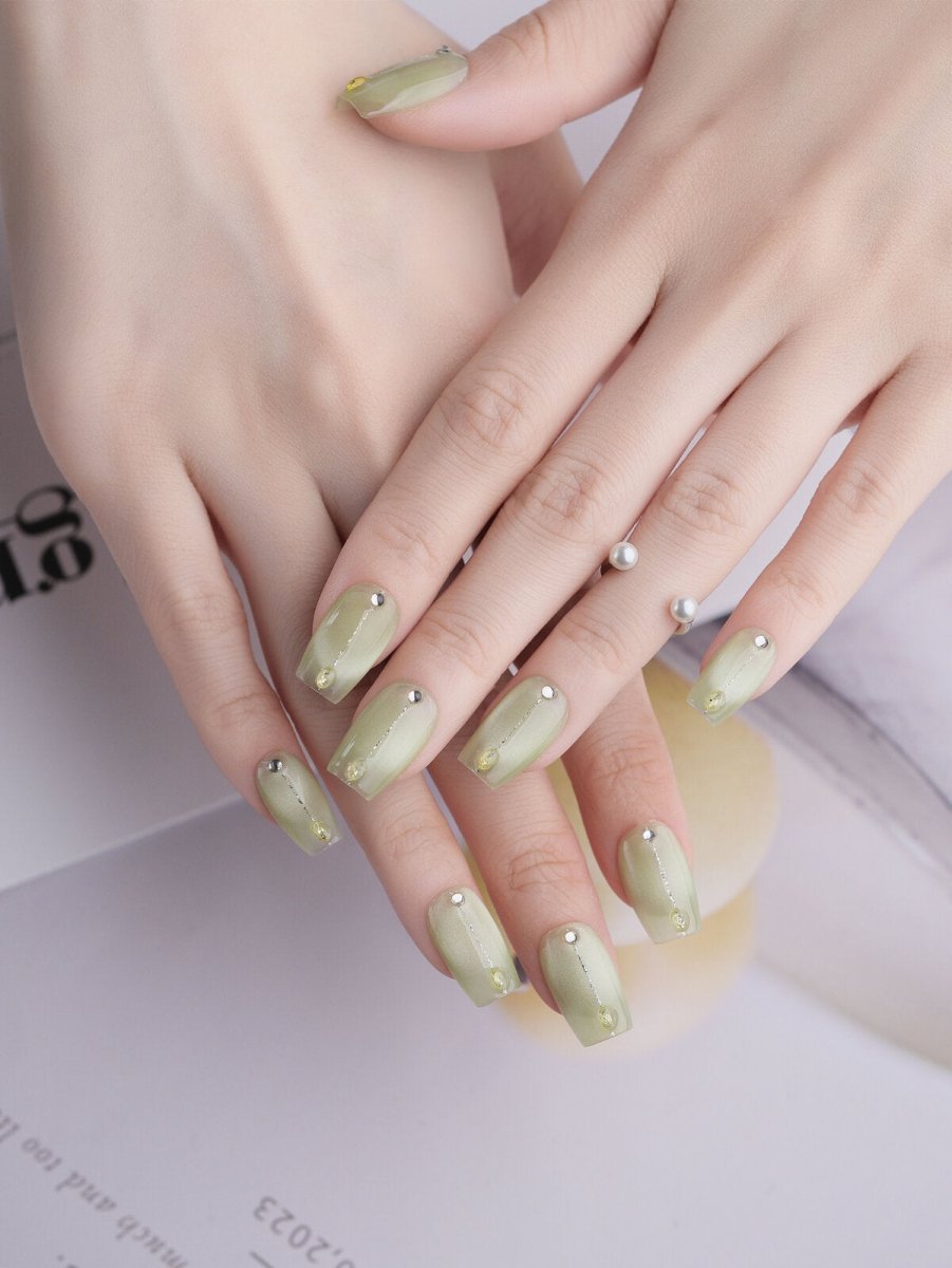 Shine Muscat Press-On Nails