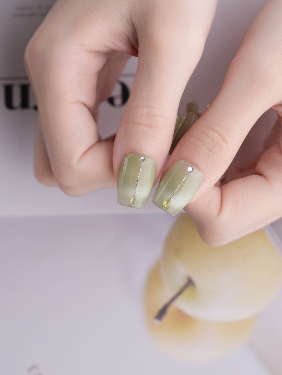 Shine Muscat Press-On Nails