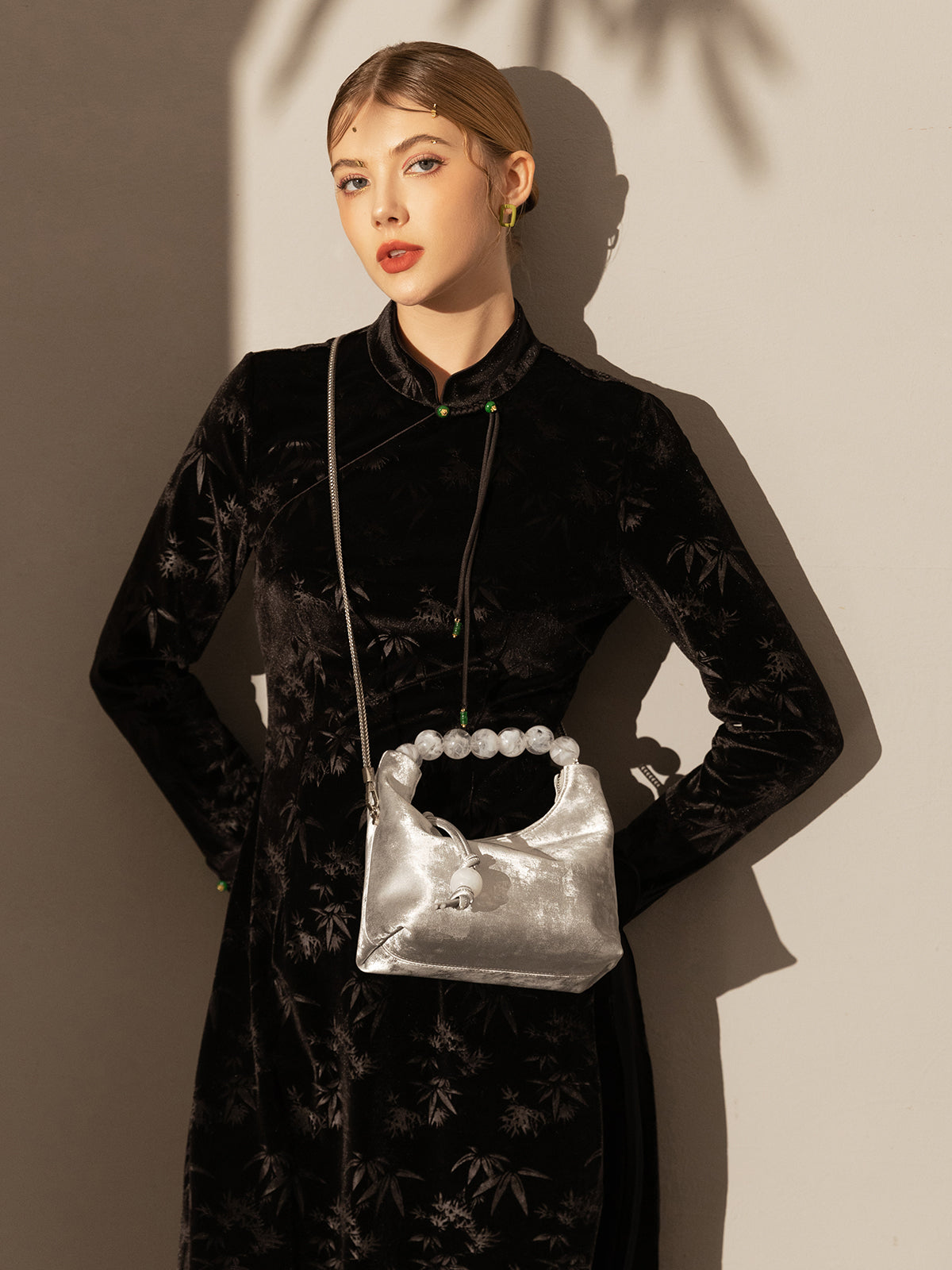 silver pearl top handle bag silver 6