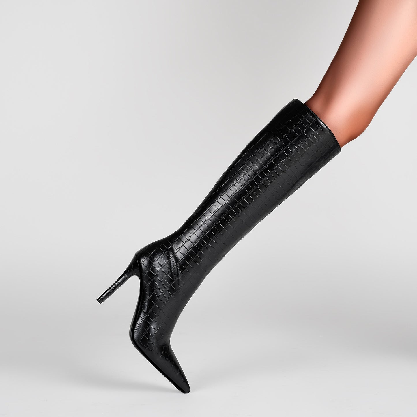 sleek-black-leather-pointed-knee-high-boots_all_black_9.jpg