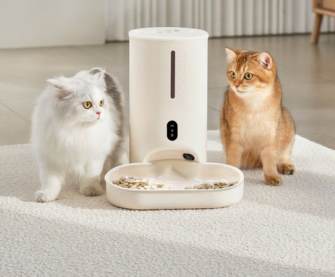 Smart Automatic Pet Feeder with Camera & App Control - 4L Capacity