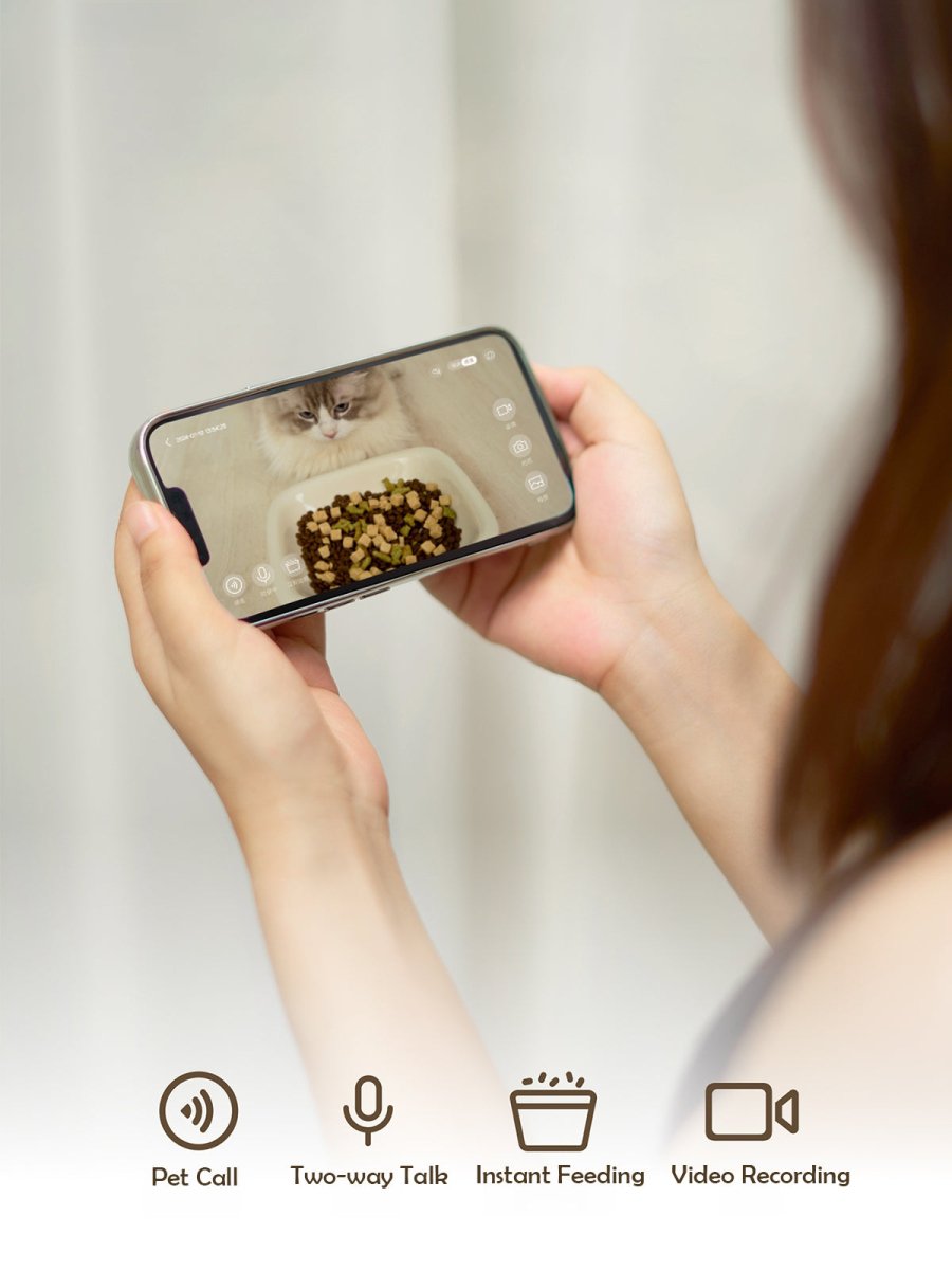 Smart Privacy Camera Automatic Pet Feeder