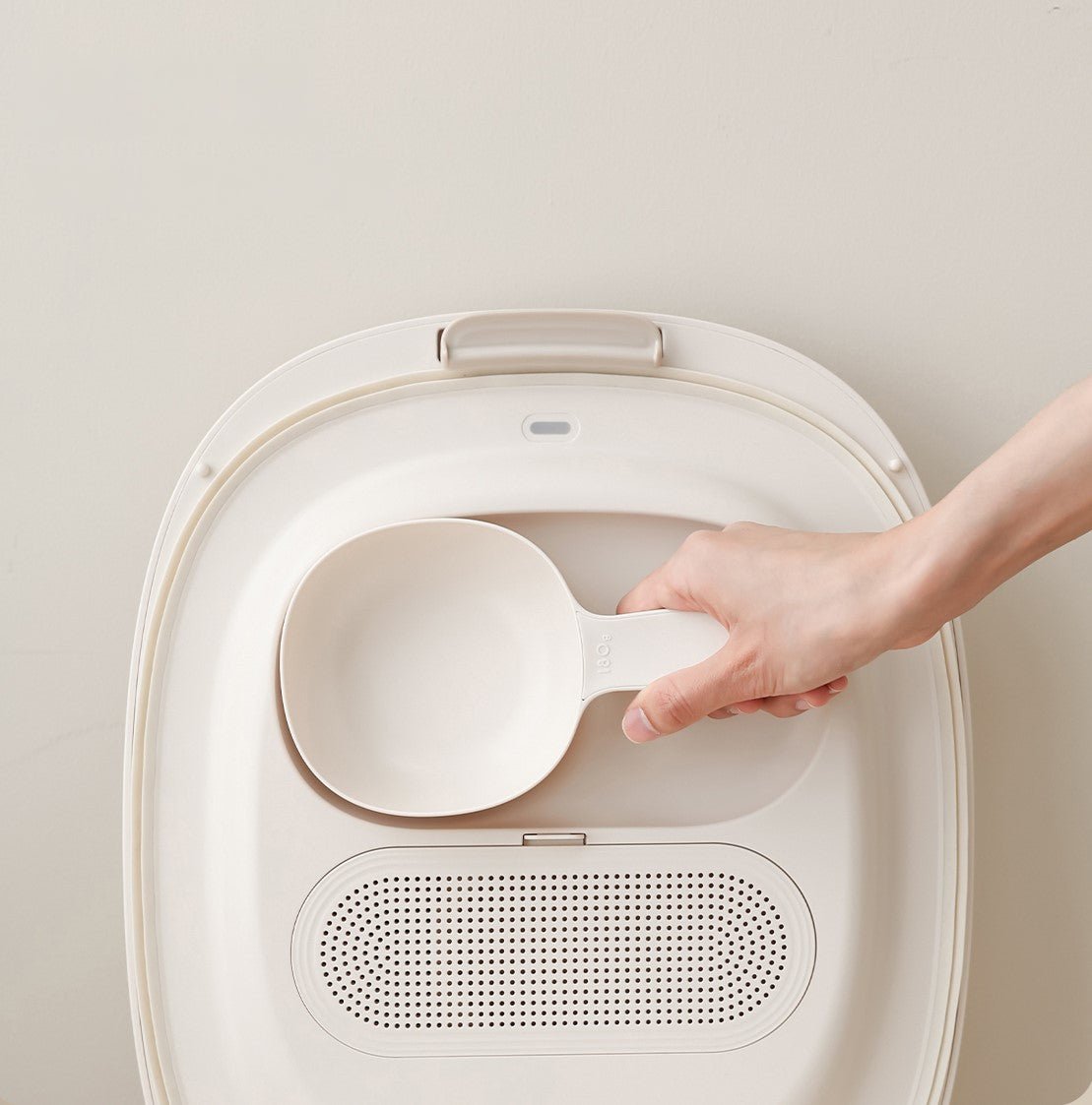Smart Vacuum Pet Food Storage Container with Active Dehumidifier
