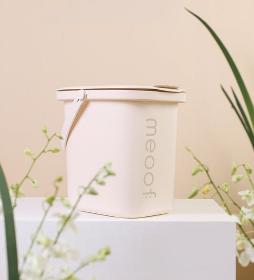 Smart Vacuum Pet Food Storage Container