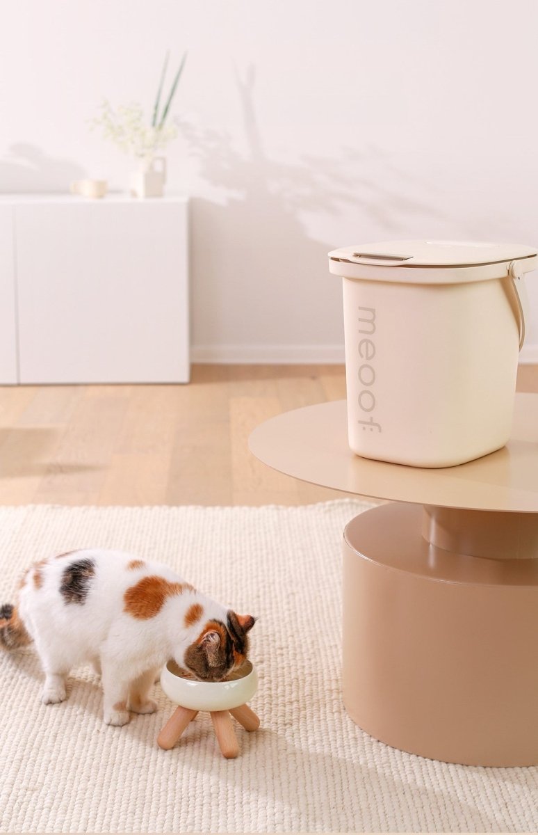 Smart Vacuum Pet Food Storage Container