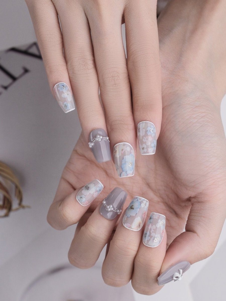 Snow Mint Floral Press-On Nails