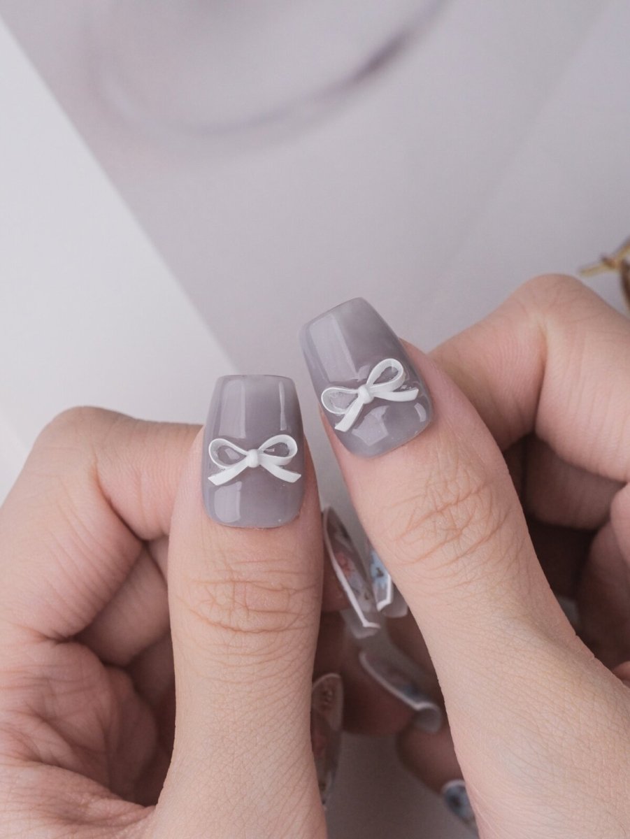 Snow Mint Floral Press-On Nails