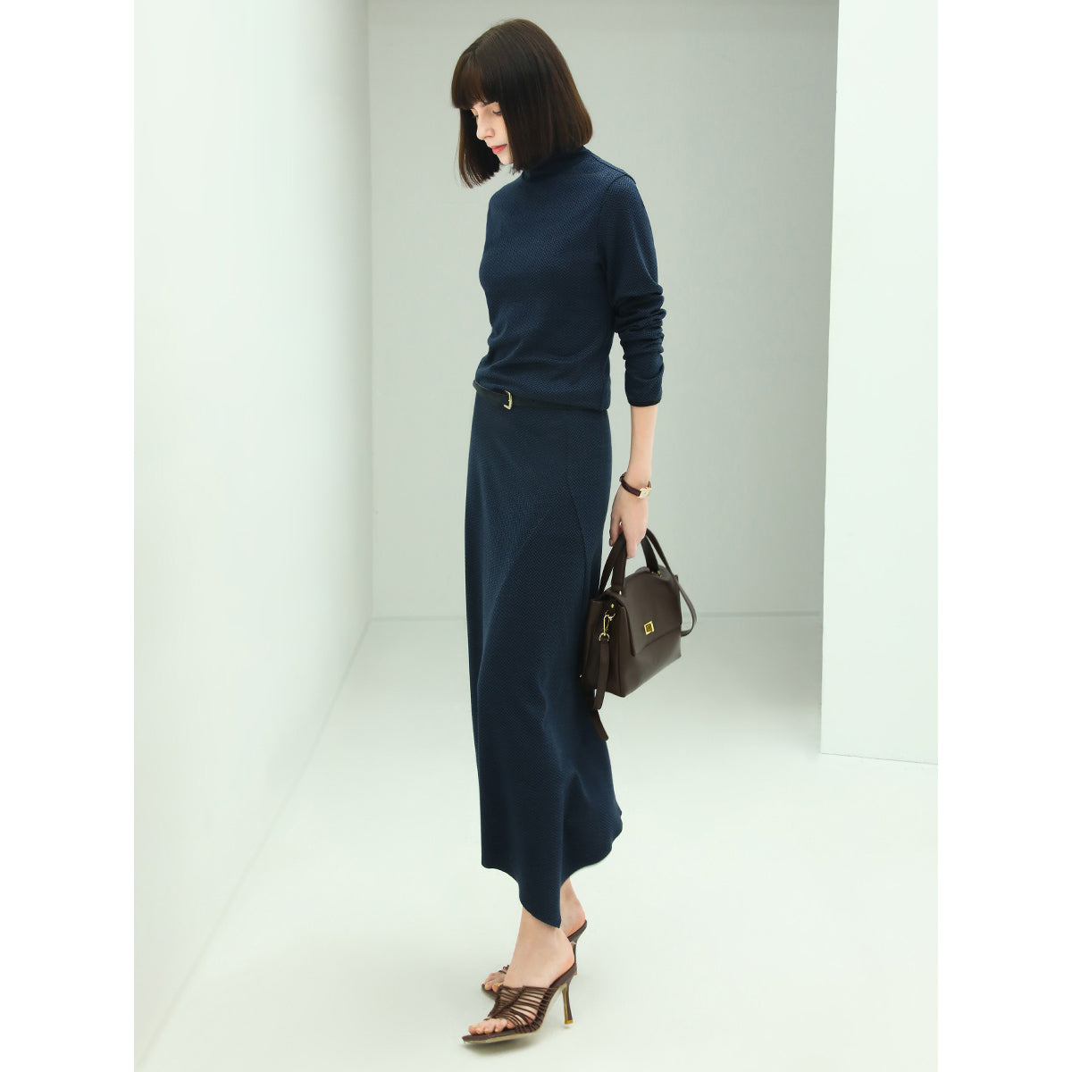 soft herringbone belted navy knit skirt all navy 3