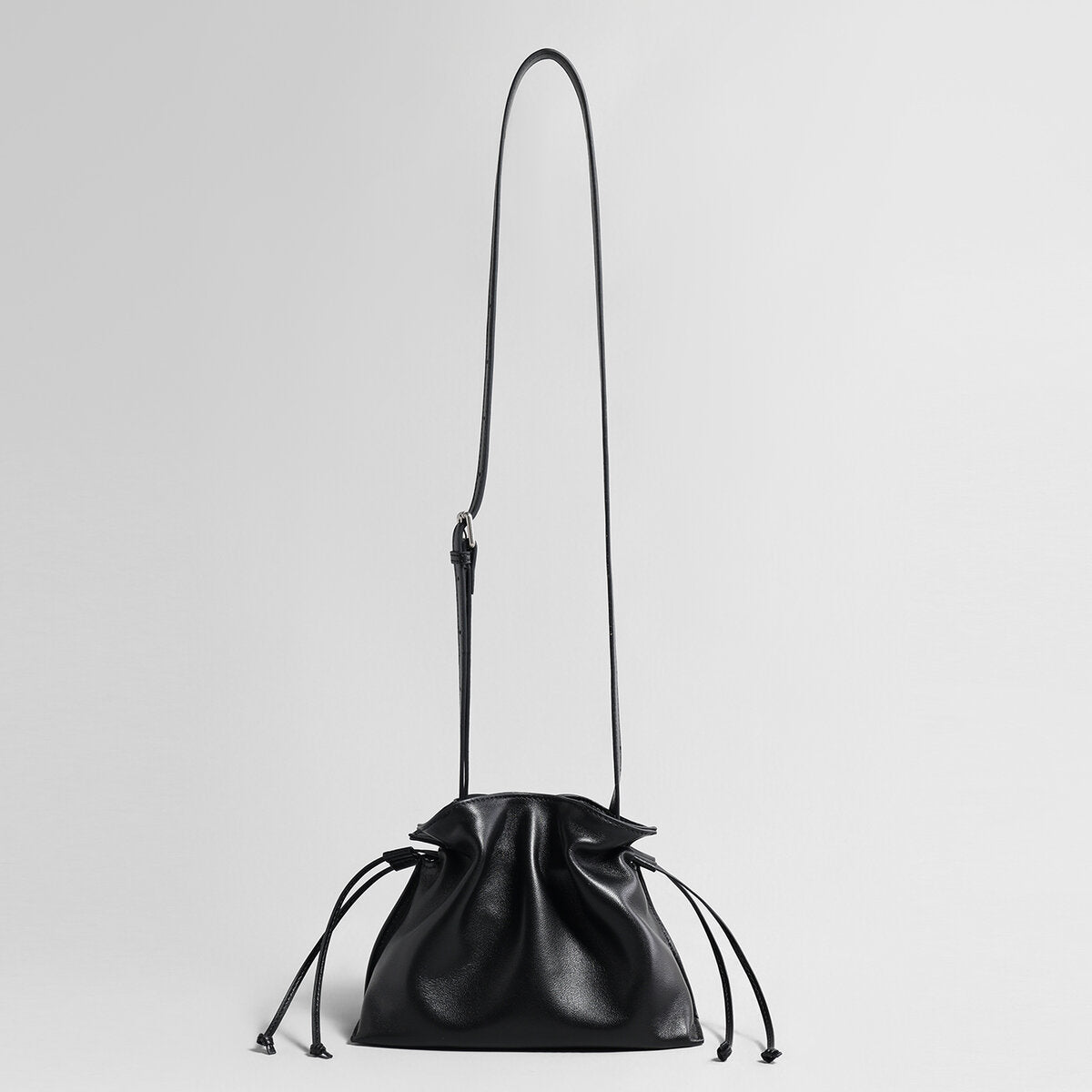 Soft Lambskin Leather Fortune Pouch Bag – Ruched Drawstring Design with Top Handle & Crossbody Strap