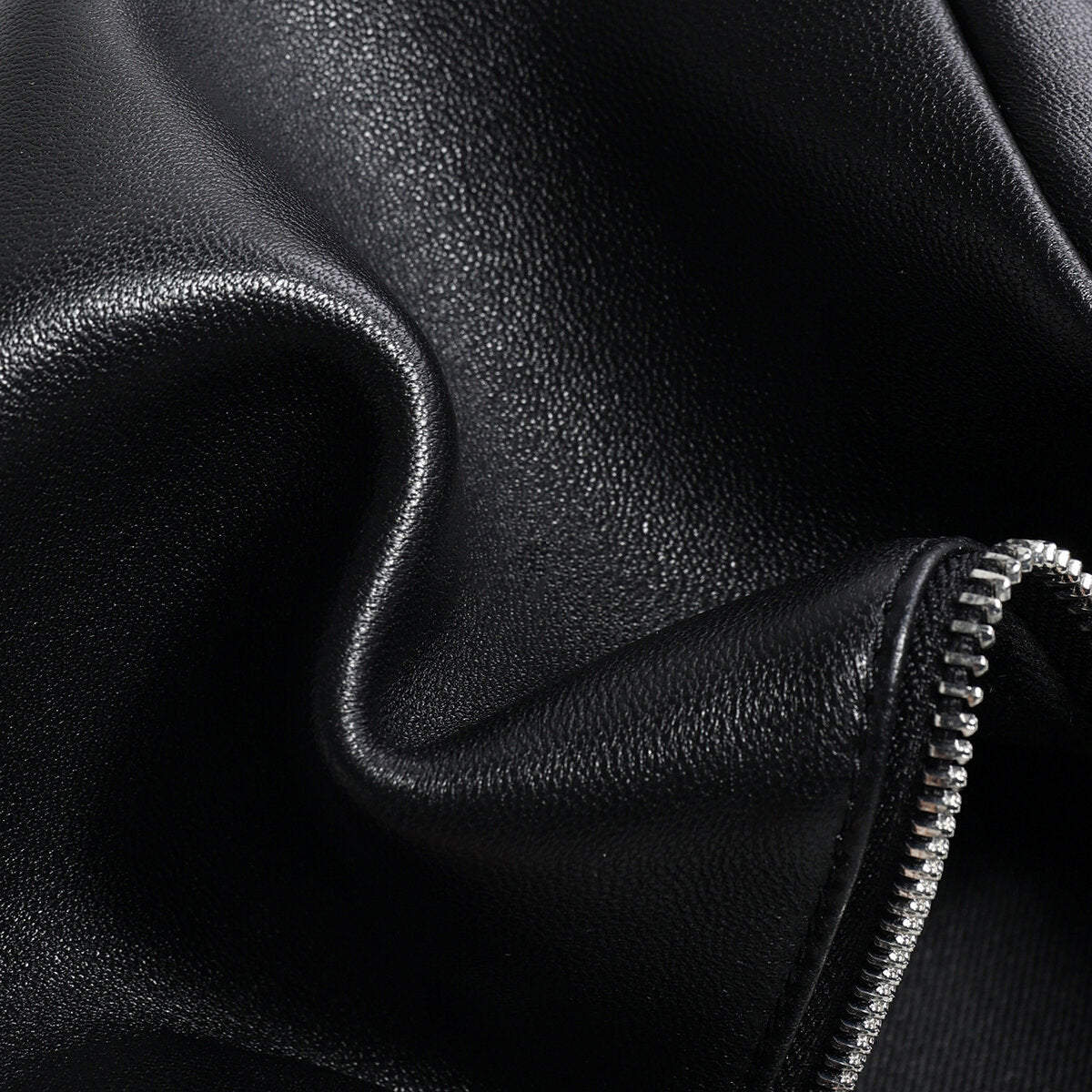 Soft Lambskin Leather Barrel Shoulder Bag – Curved-Zip Cylinder Design with Adjustable Crossbody Strap