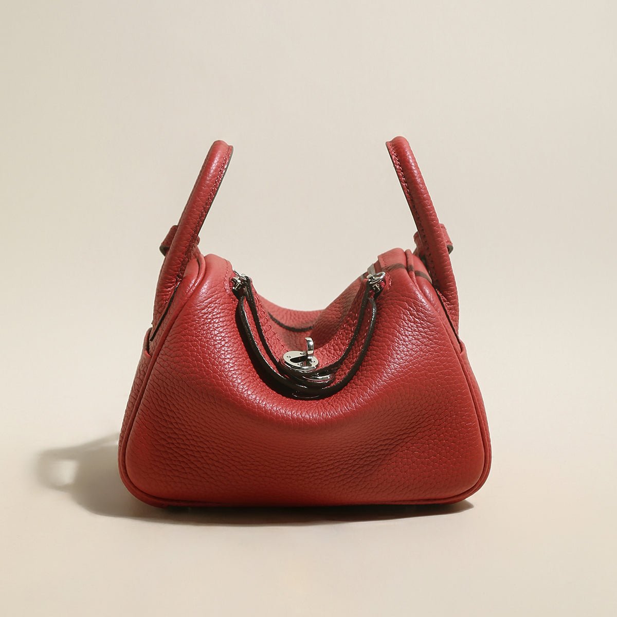 Solano Top-Grain TC Leather Shoulder Bag – Soft-Structured Double Handle Tote with Turn-Lock Closure