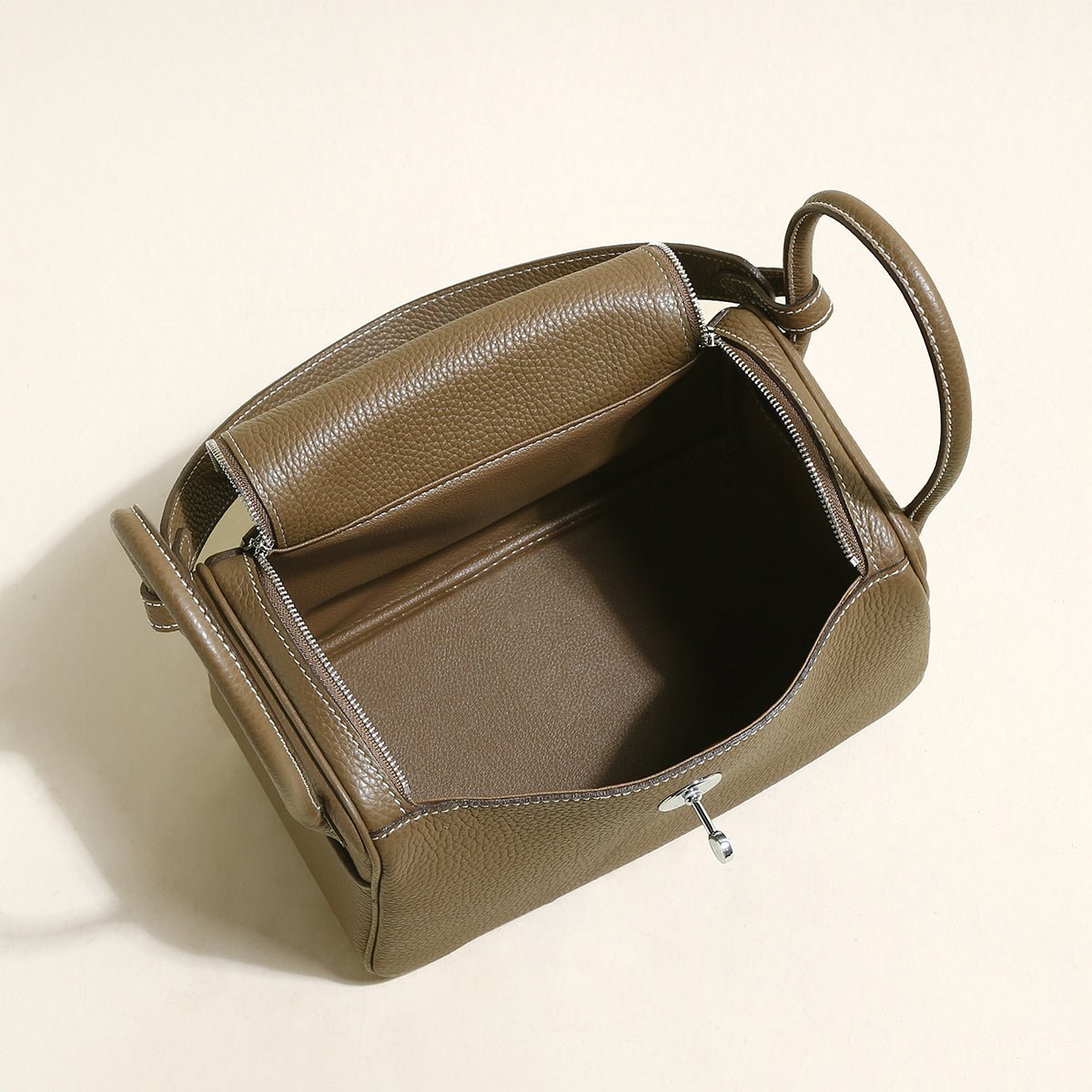 Solano Top-Grain TC Leather Shoulder Bag – Soft-Structured Double Handle Tote with Turn-Lock Closure