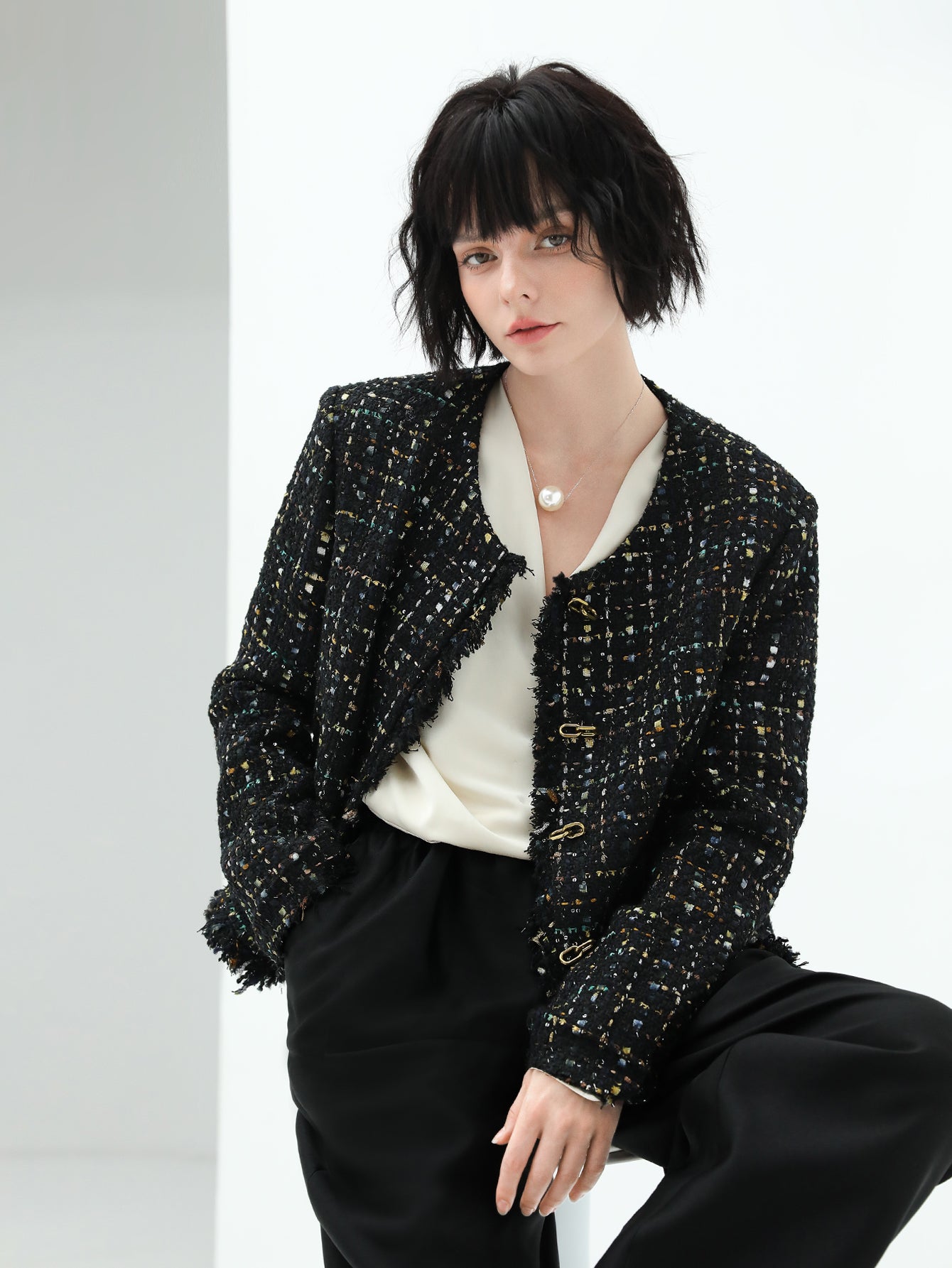 sophisticated-fringe-edged-tweed-jacket_all_black_3.jpg