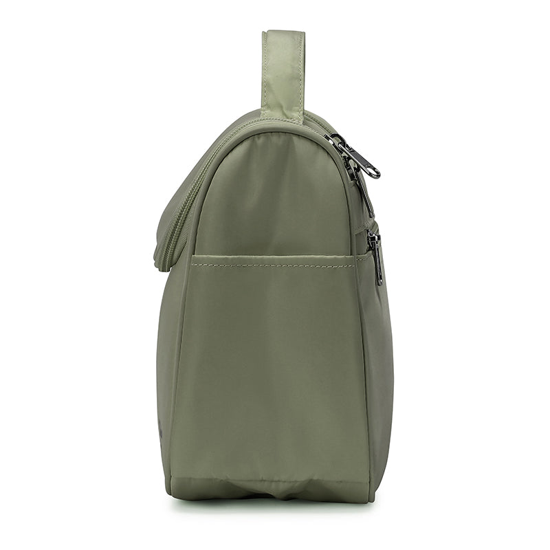 space-saver-travel-toiletry-bag_olive_3.jpg