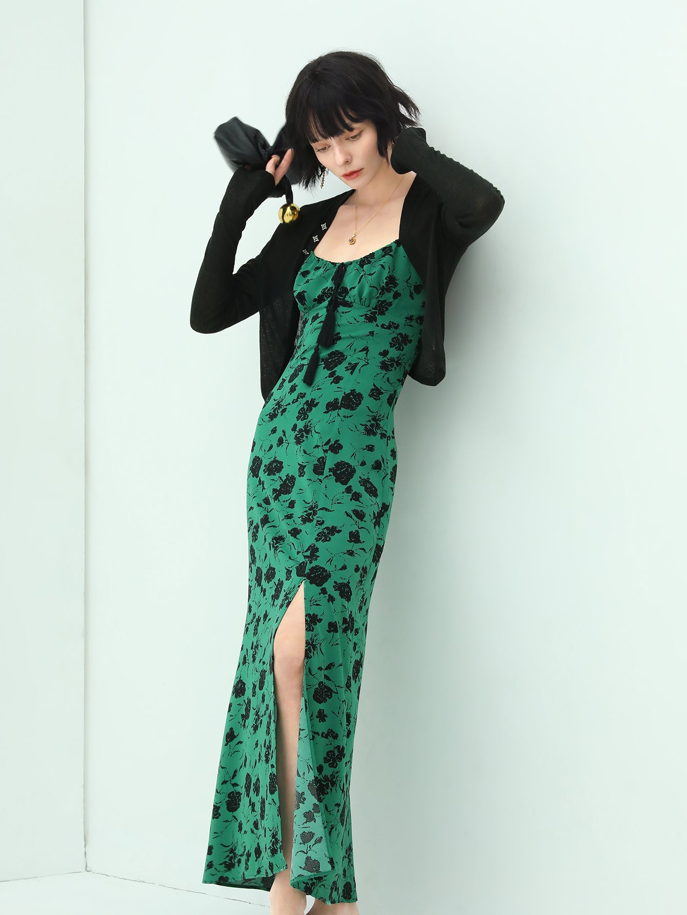 spaghetti-strap-floral-green-maxi-dress-with-side-slit_all_green_2.jpg