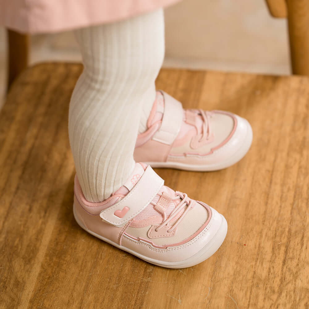 sporty-lace-with-strap-baby-sneakers_all_pink_5.jpg