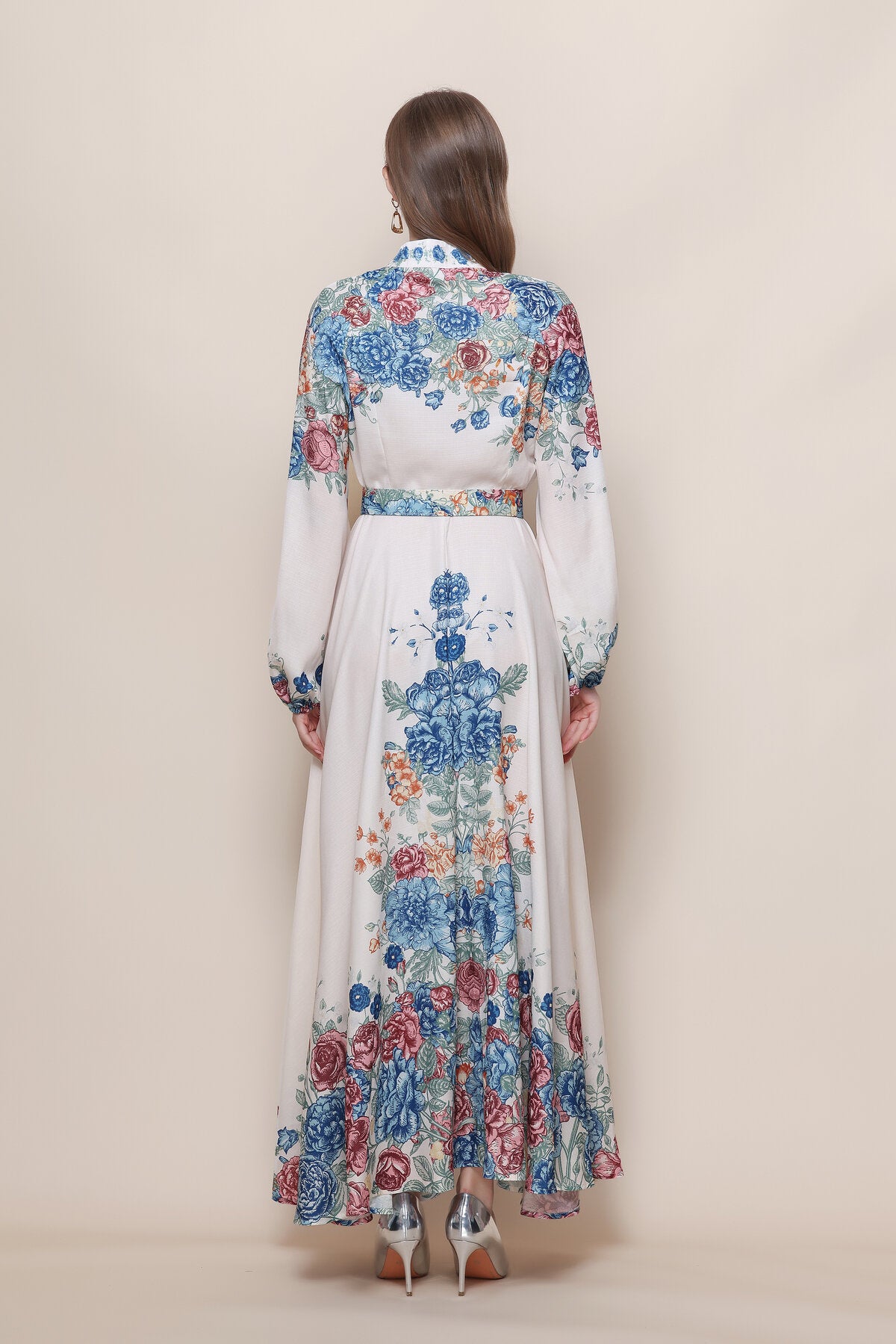 Stand Collar Rose Bouquet Column Print Maxi Dress with Balloon Sleeves and Jeweled Belt Buckle