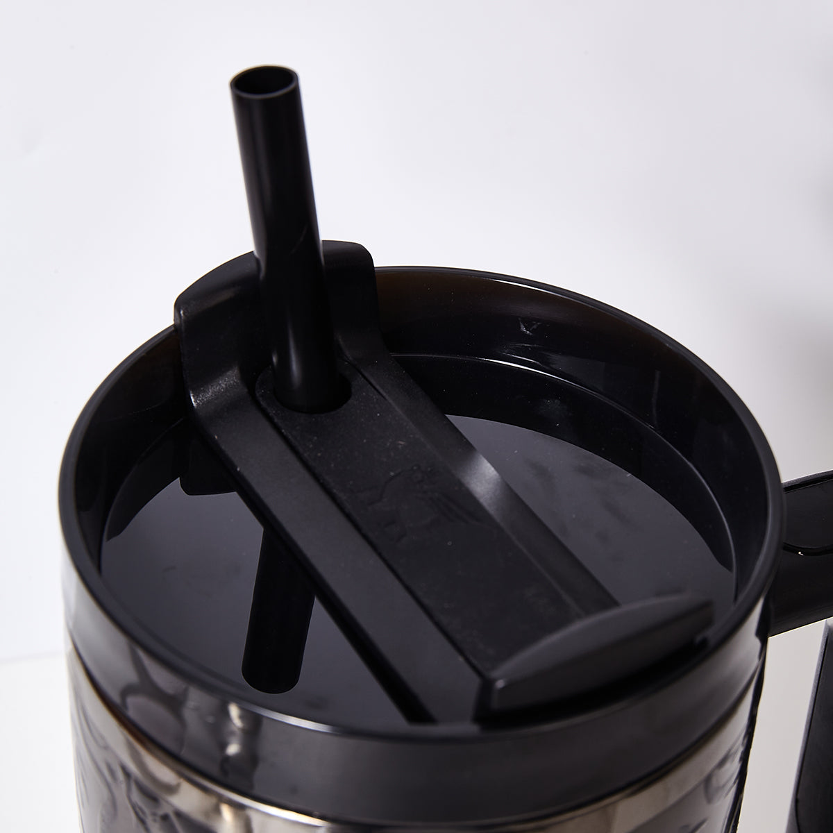 Stanley HALLOWEEN Quencher H2.0 FlowState Tumbler Deadly Damask