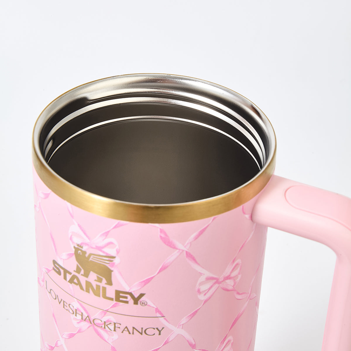 Stanley x LoveShackFancy Diamond Bow Quencher H2.0 FlowState Tumbler 40oz – Limited Edition