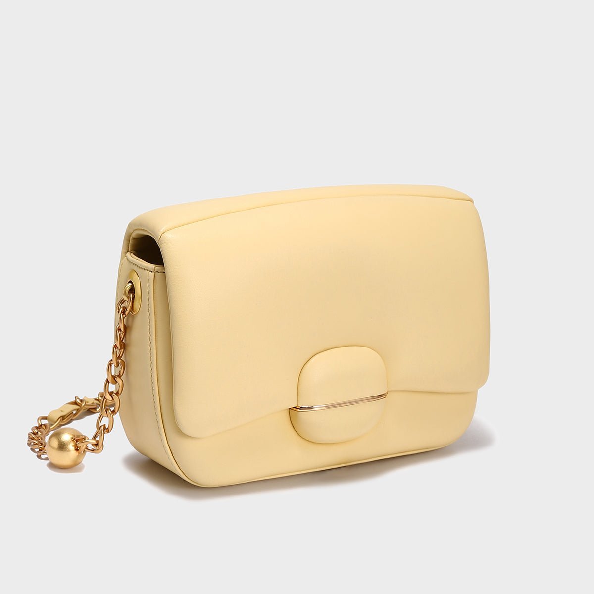 Structured Buckle Leather Shoulder Bag – Sculptural Lambskin Flap Bag with Gold Chain Strap