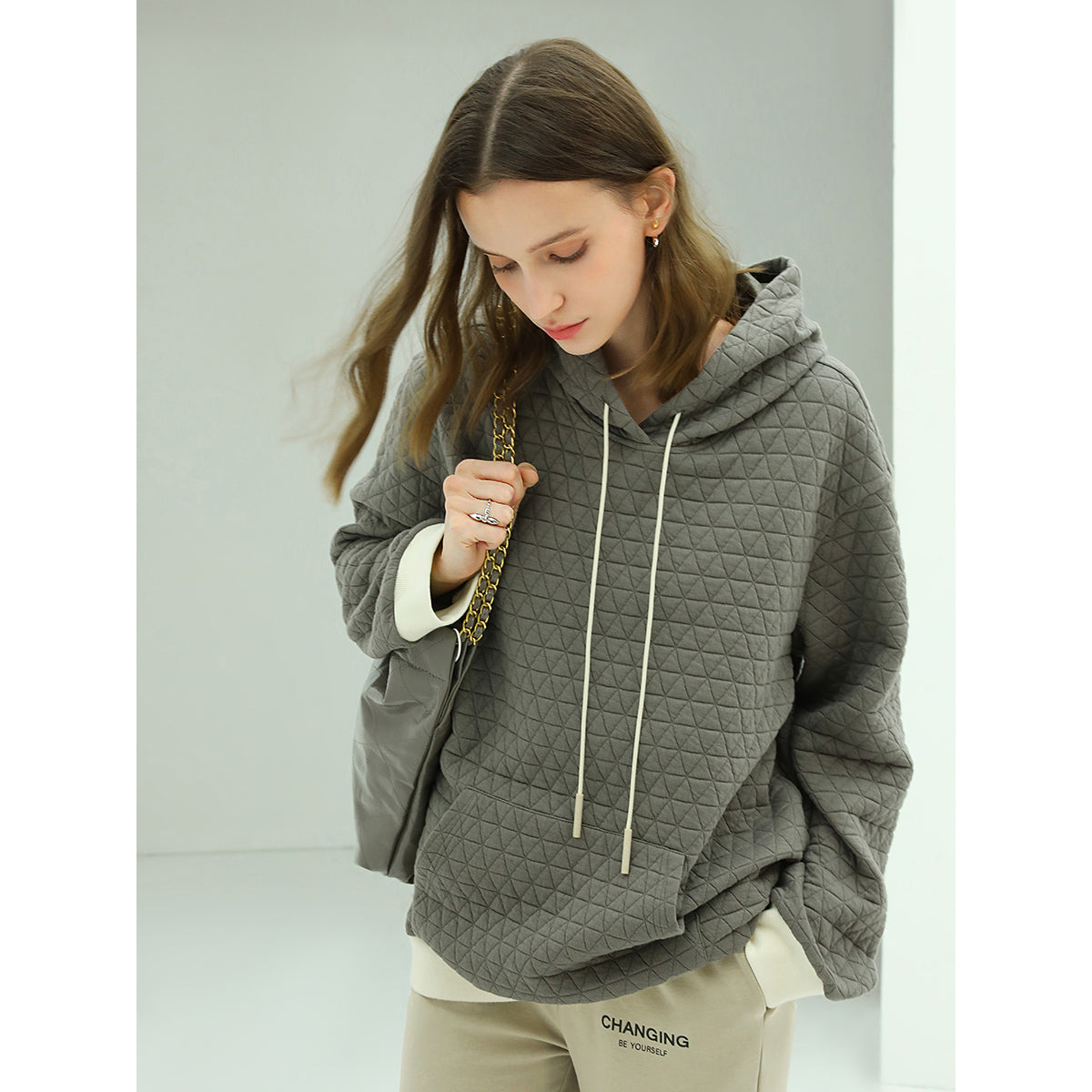 stylish-geometric-grey-quilted-hoodie_all_grey_3.jpg