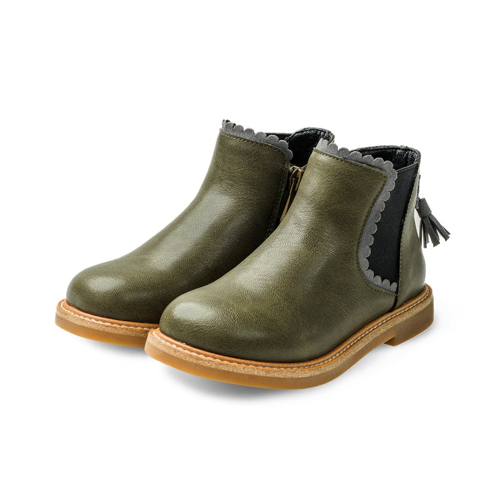 tassel tail kids chelsea boots all green 2
