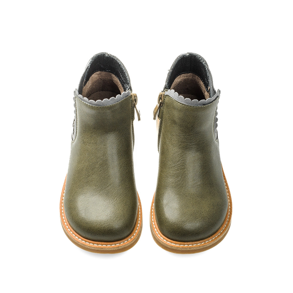 tassel-tail-kids-chelsea-boots_all_green_5.jpg