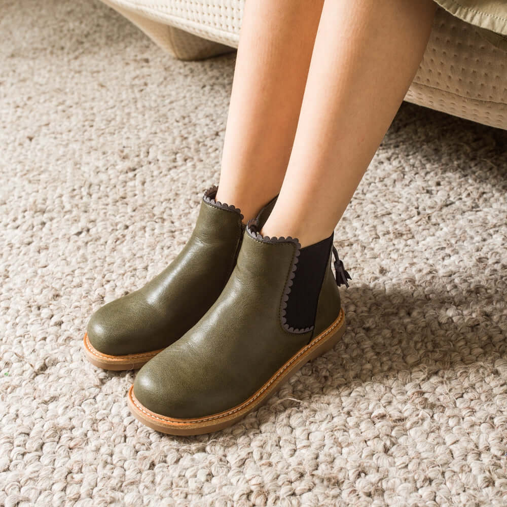 tassel-tail-kids-chelsea-boots_all_green_6.jpg