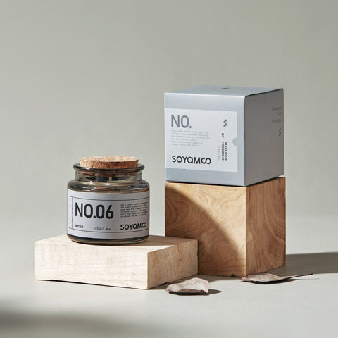 Teakwood Tobacco Apothecary Glass Jar Candle